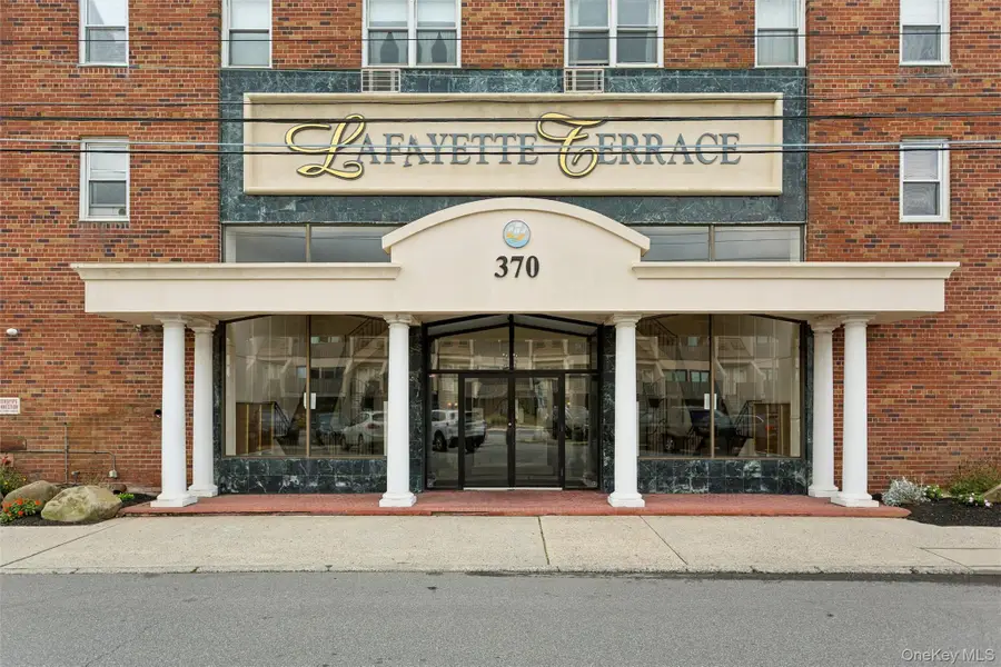 370 W Broadway #2A, Long Beach, NY 11561 - #2