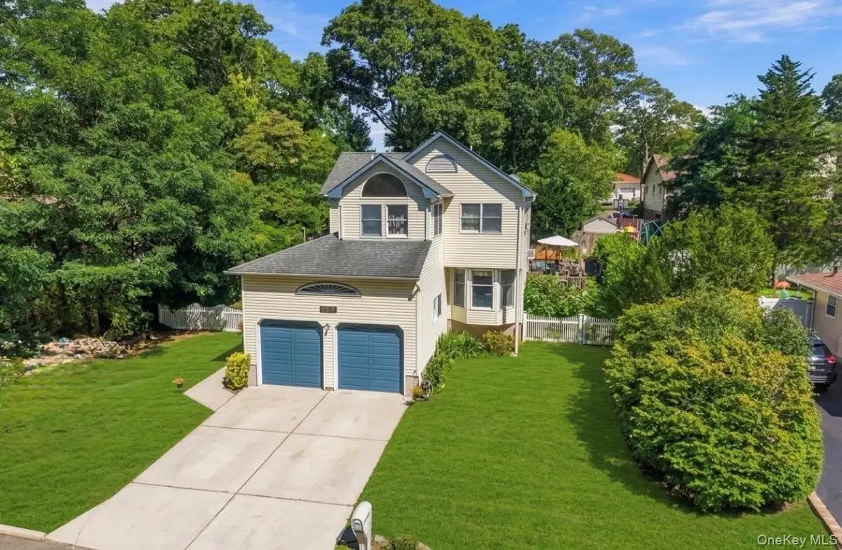 277 Smith Road, Shirley, NY 11967 - #1