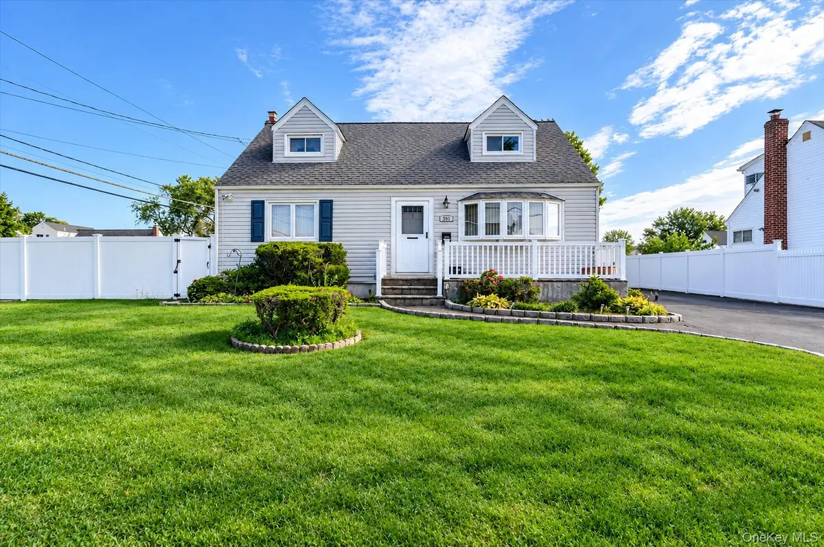 957 N Fulton Avenue, Lindenhurst, NY 11757 - #1