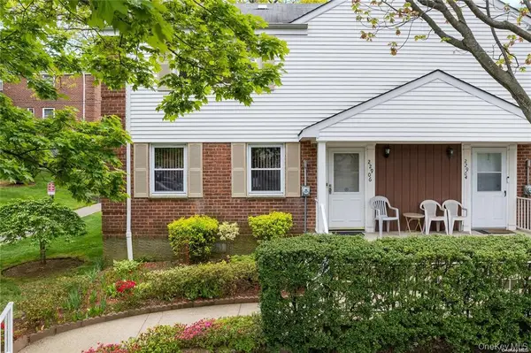 229-06 69th Avenue #39, Oakland Gardens, NY 11364