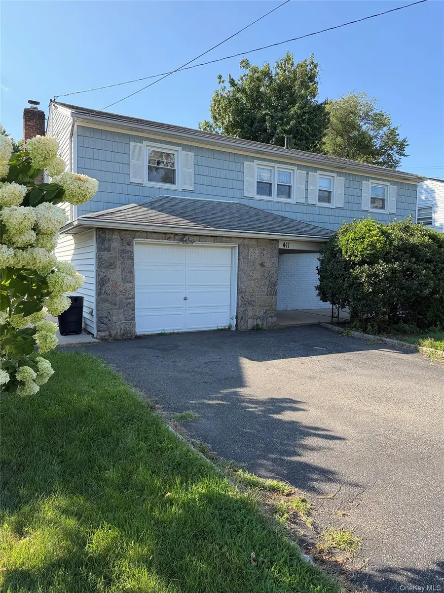 411 Cornwell Avenue, Malverne, NY 11565 - #2