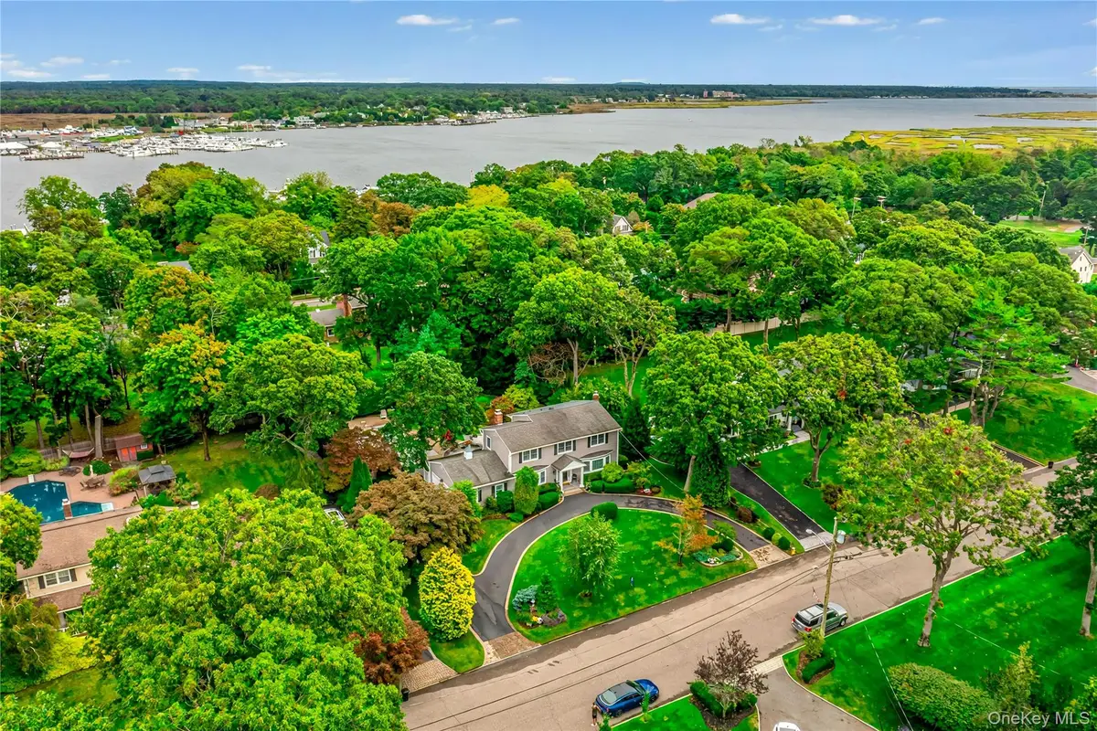 81 Widgeon Court, Great River, NY 11739 - #1