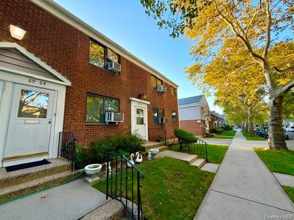 69-04 218th Street #Duplex, Bayside, NY 11364