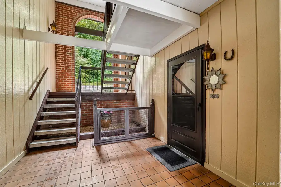4 Briarcliff Drive S #9, Ossining, NY 10562 - #2