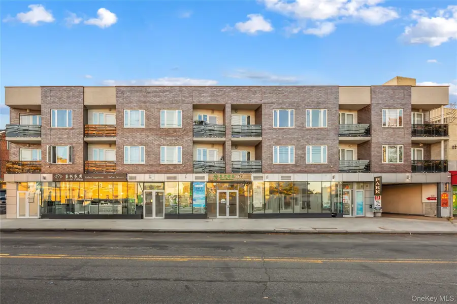 136-20 Booth Memorial Avenue #3K, Flushing, NY 11355 - #2