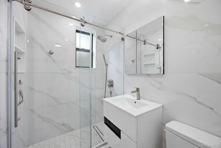 25-34 Crescent Street #2K, Astoria, NY 11102 - #3