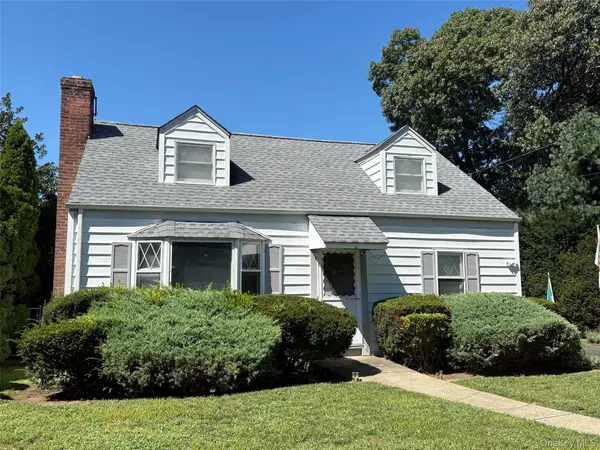 111 King Street, Malverne, NY 11565