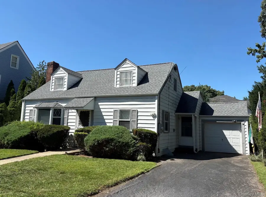 111 King Street, Malverne, NY 11565 - #2