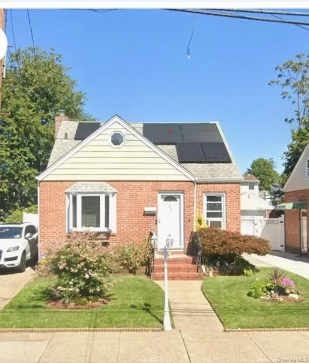 23 Washington Avenue, Valley Stream, NY 11580 - #1