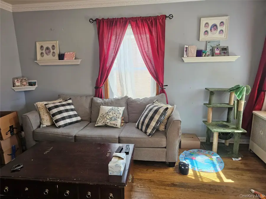 23 Washington Avenue, Valley Stream, NY 11580 - #3
