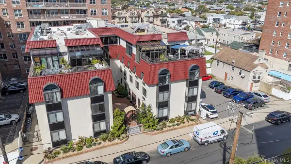 425 Shore Road #2D, Long Beach, NY 11561