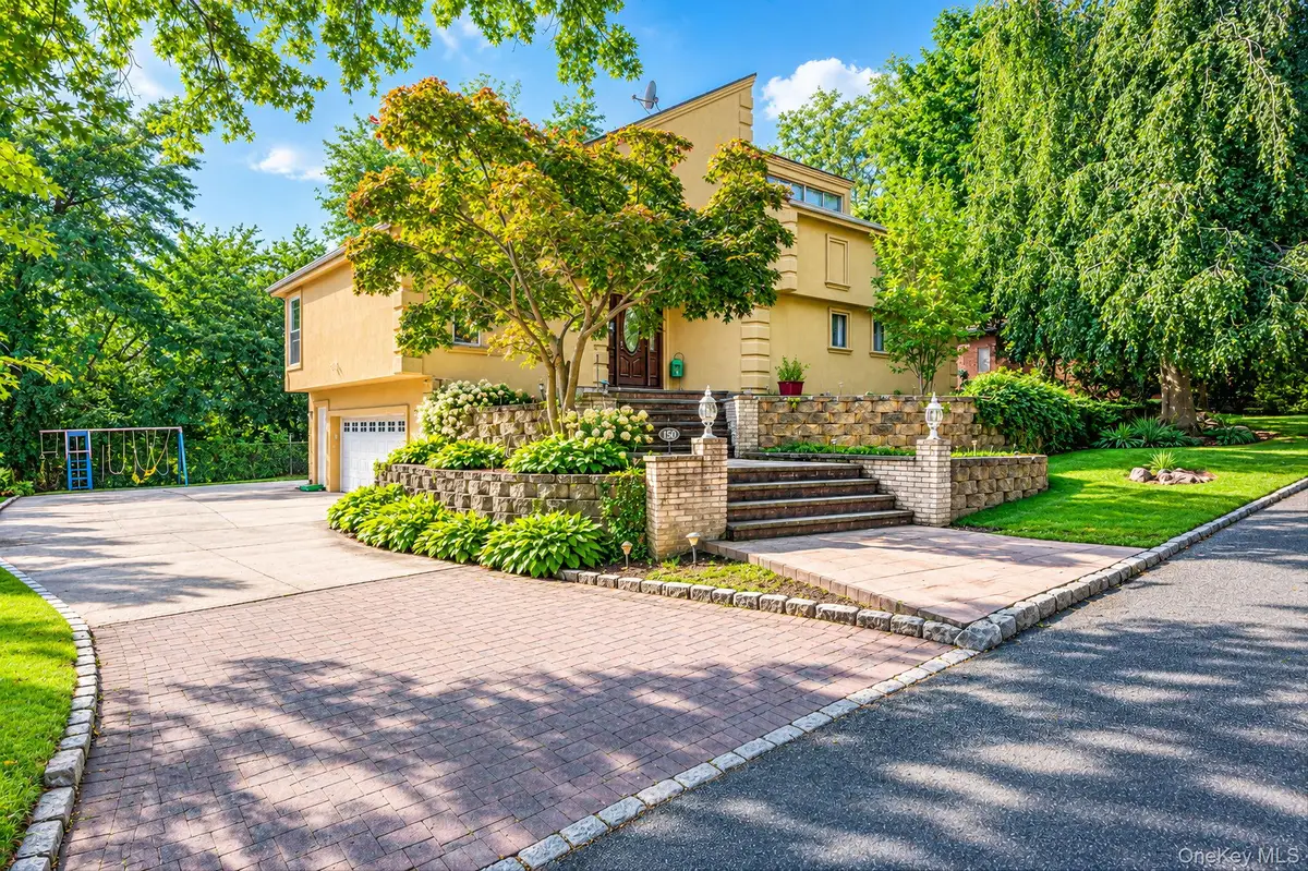 150 Mimosa Drive, Roslyn, NY 11576 - #1