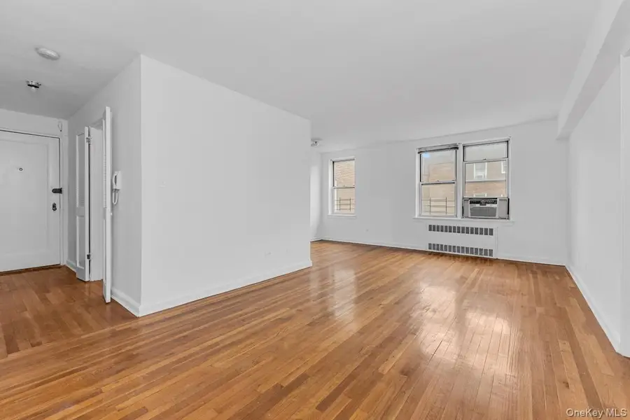 67-07 Yellowstone Boulevard #5F, Forest Hills, NY 11375 - #2