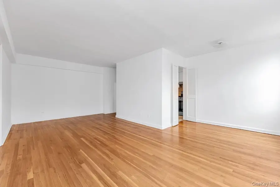 67-07 Yellowstone Boulevard #5F, Forest Hills, NY 11375 - #3