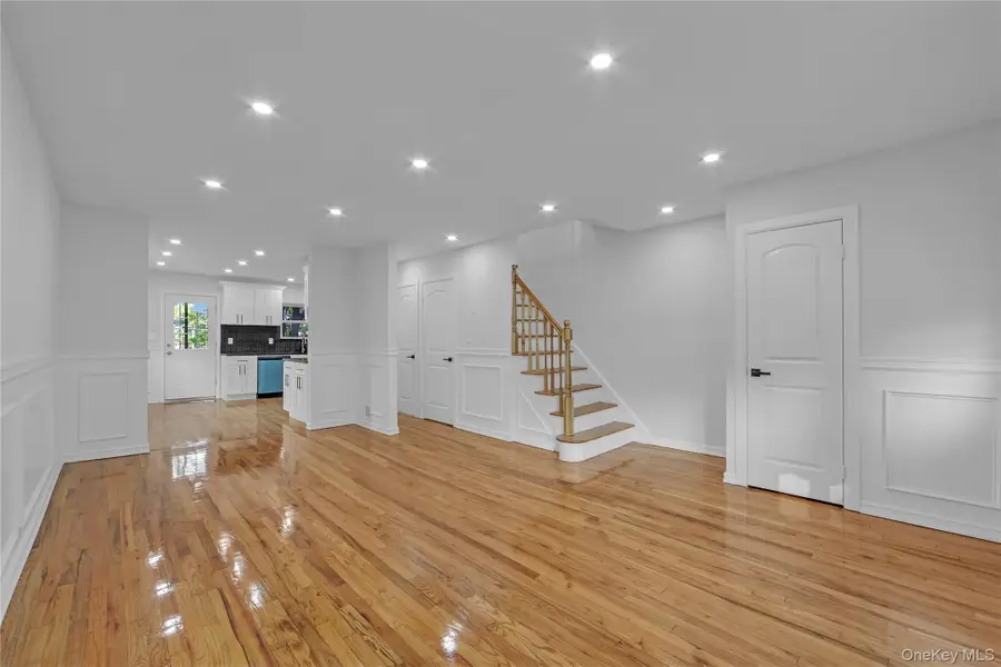 931 E 232nd Street, Bronx, NY 10466 - #3