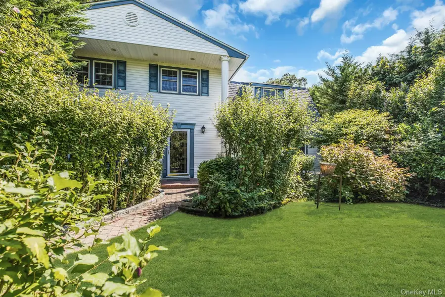 64 Amy Drive, Sayville, NY 11782 - #3