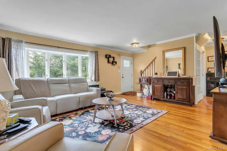 8 N Summit Drive, Massapequa, NY 11758 - #3