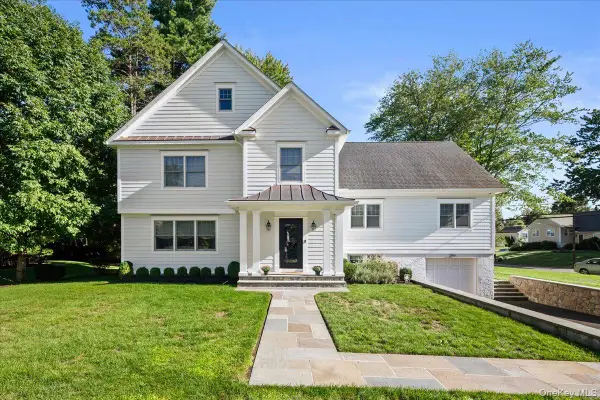 299 Stratton Road, New Rochelle, NY 10804