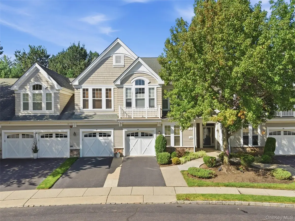 39 Symphony Drive, Lake Grove, NY 11755 - #1