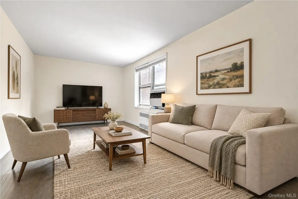 27-10 Parsons Boulevard #2F, Flushing, NY 11354 - #1