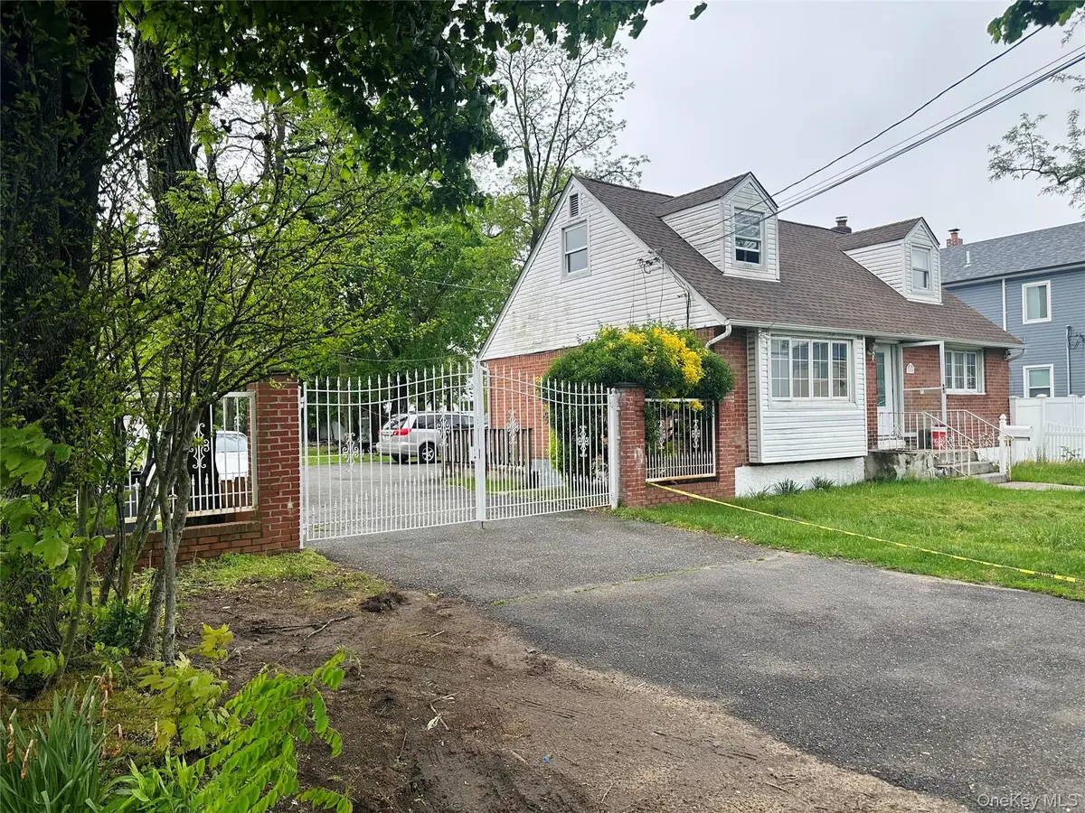 224 Park Avenue, Roosevelt, NY 11575 - #1