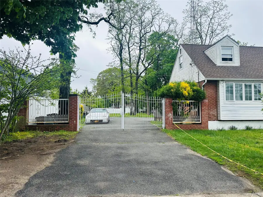 224 Park Avenue, Roosevelt, NY 11575 - #2
