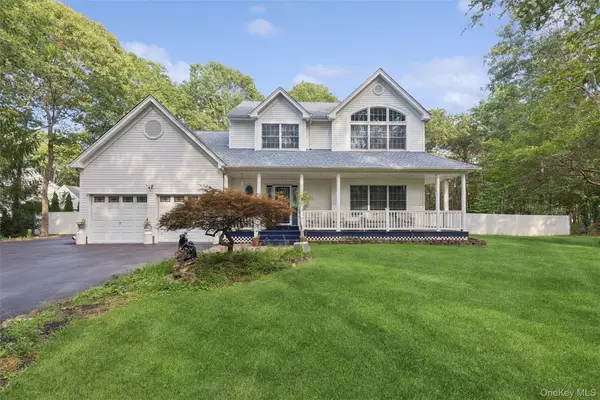 22 Jerusalem Hollow Road, Manorville, NY 11949