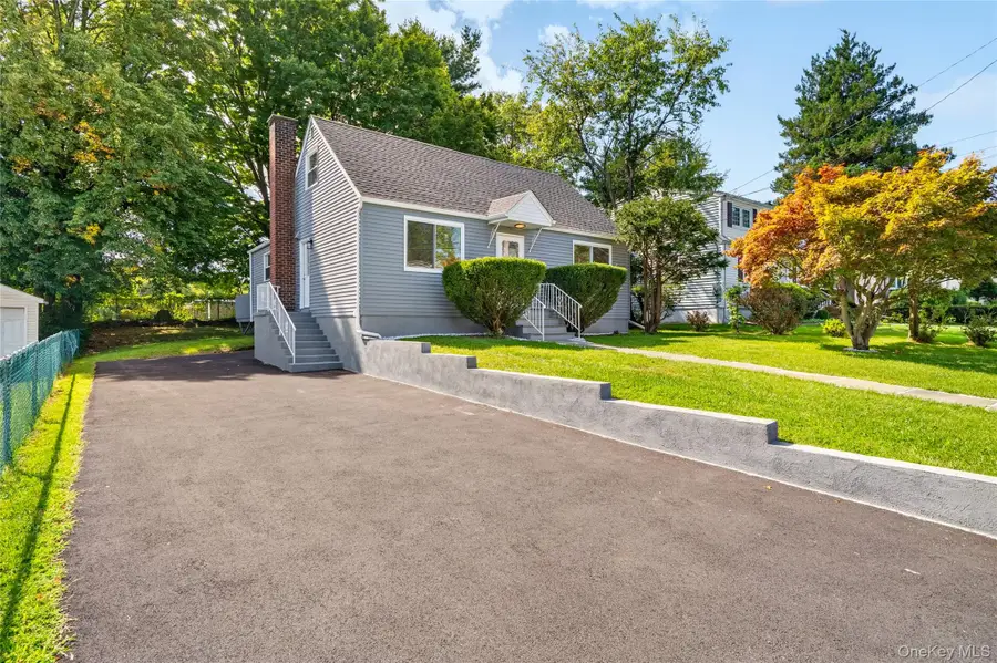 16 Saratoga Road, White Plains, NY 10607 - #2