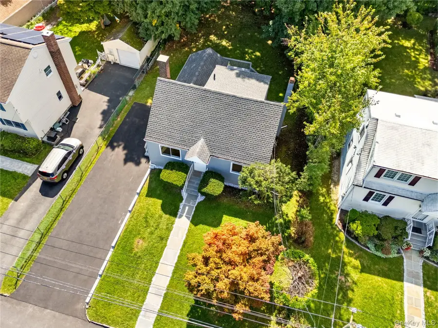 16 Saratoga Road, White Plains, NY 10607 - #3