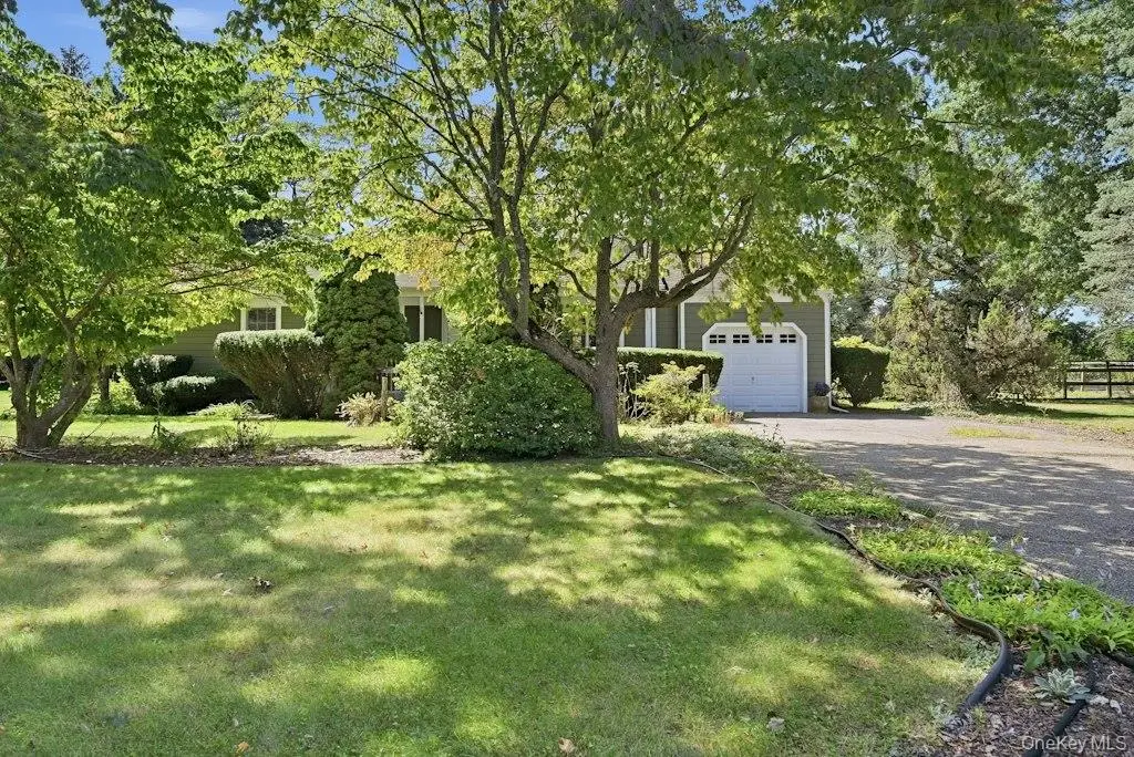 985 Silver Colt Road, Cutchogue, NY 11935 - #1