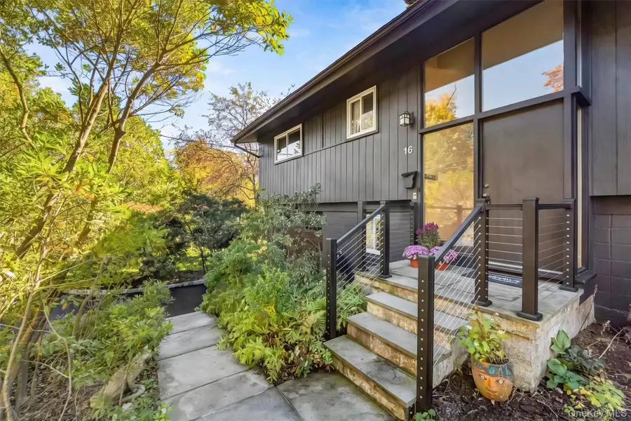 16 Crossbar Road, Hastings On Hudson, NY 10706 - #2