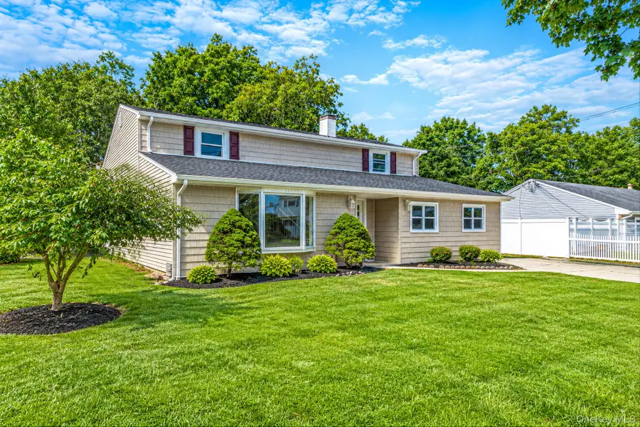118 Boyle Road, Selden, NY 11784 - #3