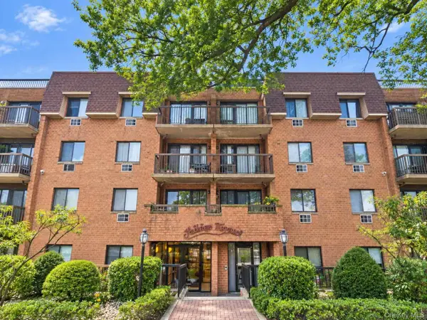 6112 69th Street #2A, Middle Village, NY 11379