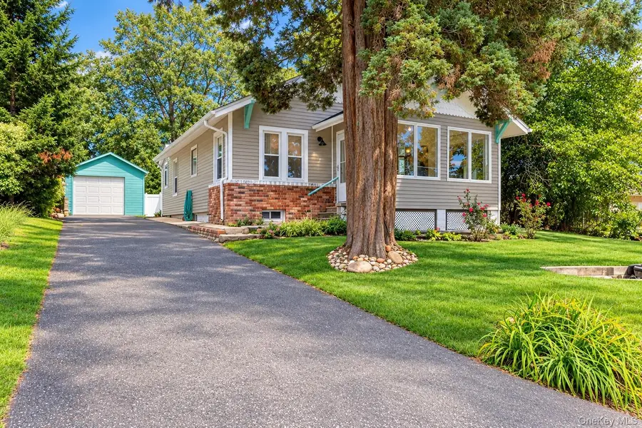 3 School Street, Lake Ronkonkoma, NY 11779 - #2
