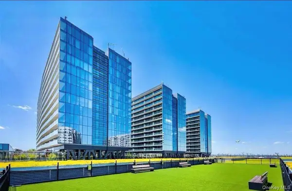 131-01 40th Road #PH3D, Flushing, NY 11354