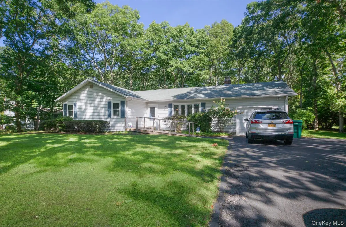 42 Squires Avenue, East Quogue, NY 11942 - #1