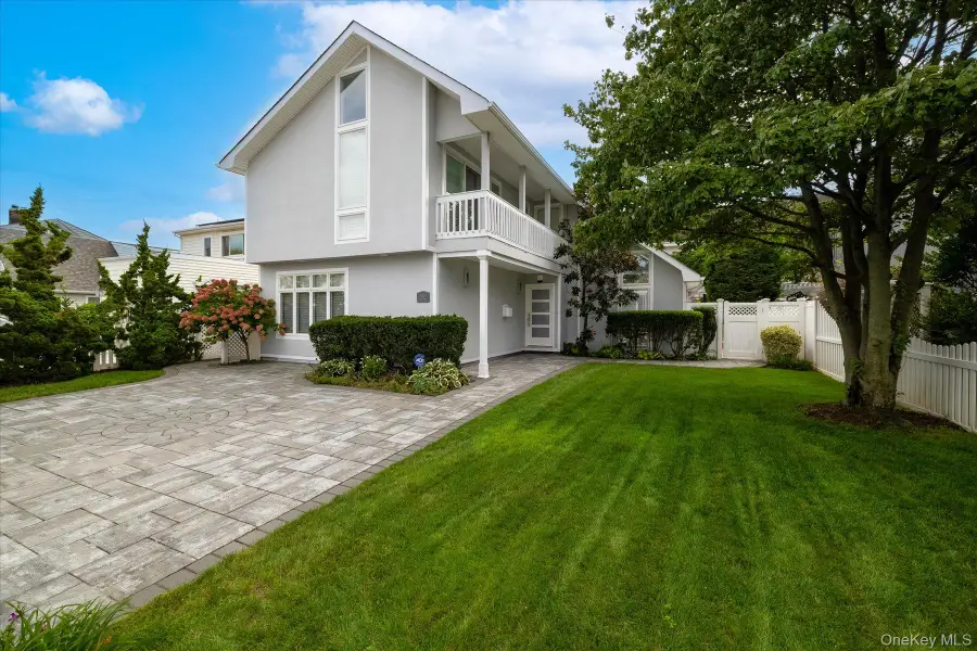 540 W Penn Street, Long Beach, NY 11561 - #2