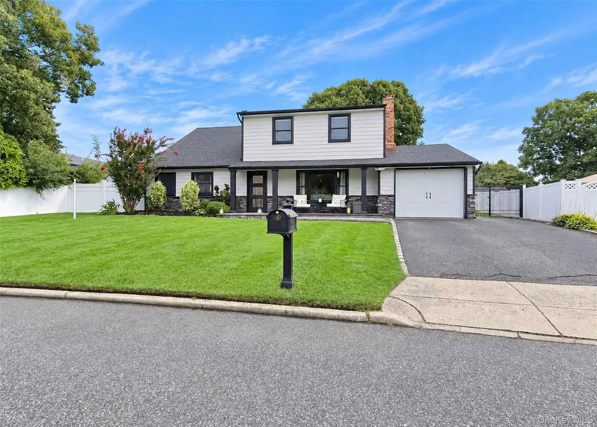 188 Glen Summer Road, Holbrook, NY 11741 - #1