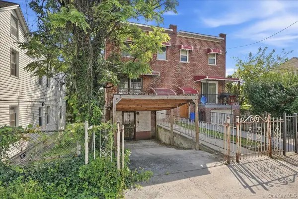 4814 Murdock Avenue, Bronx, NY 10470