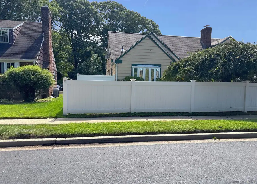 620 Grant Avenue, Baldwin, NY 11510 - #3