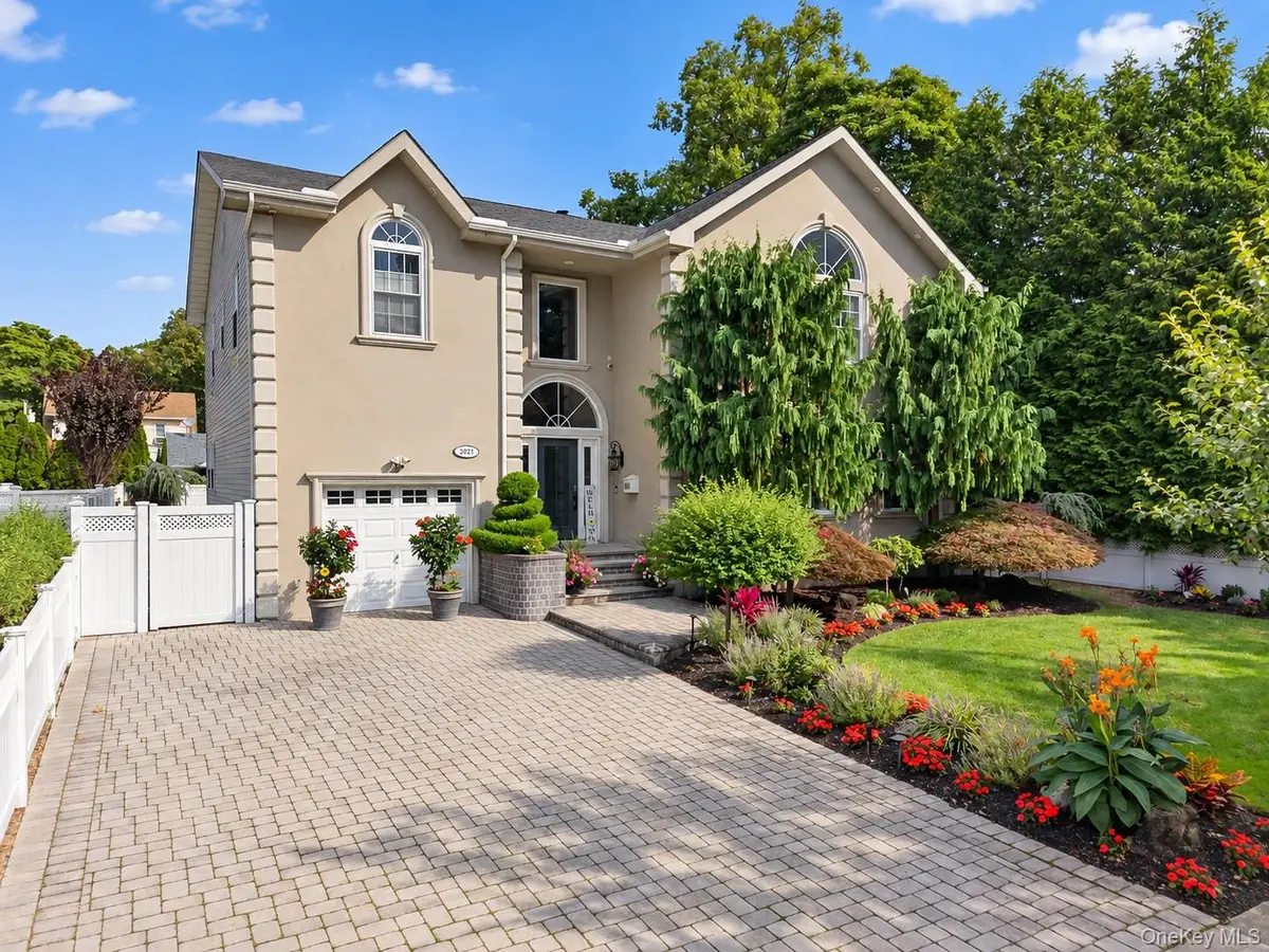 2021 Decatur Avenue, North Bellmore, NY 11710 - #1