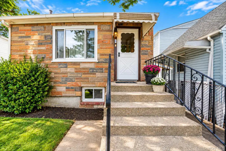 5 Park Place, Valley Stream, NY 11580 - #3