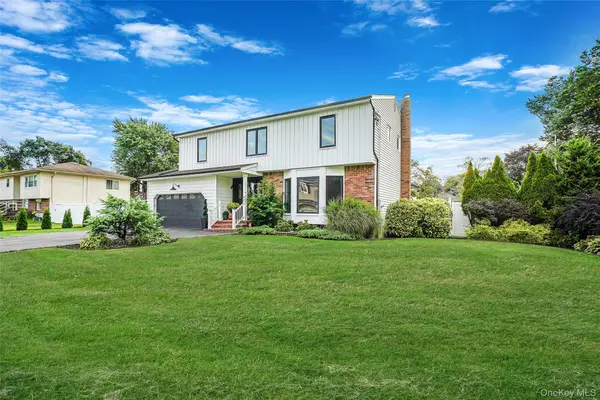 11 Susan Court, Deer Park, NY 11729