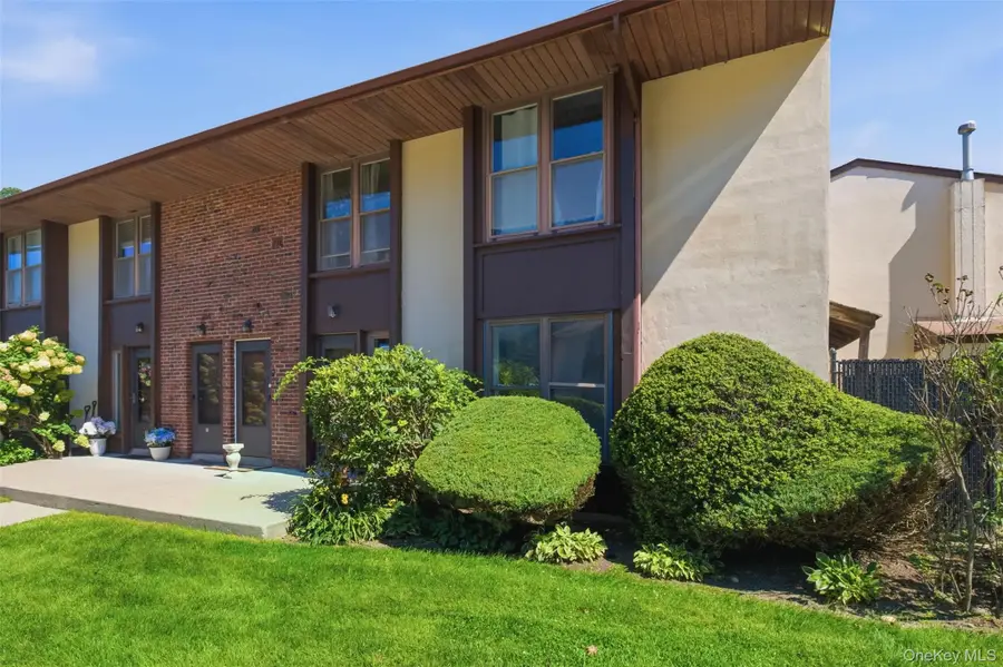 11 Juniper Court #11, Selden, NY 11784 - #3