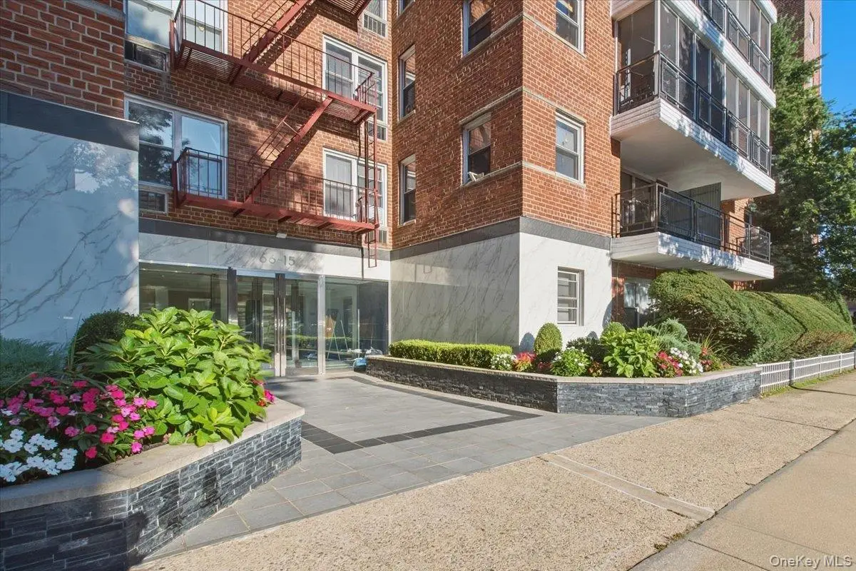 66-15 Thornton Place #4G, Rego Park, NY 11374 - #1