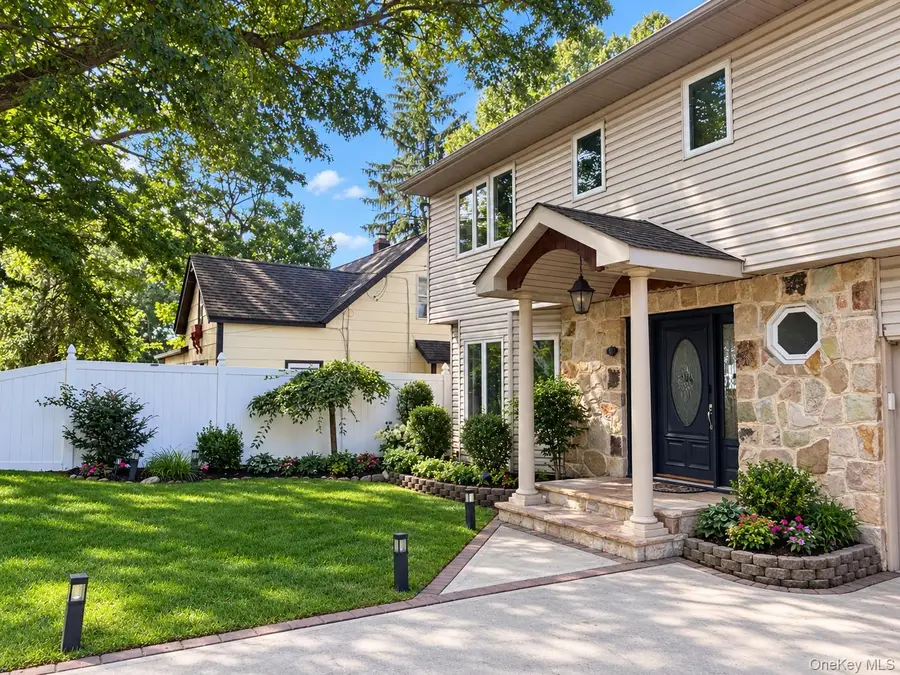41 Homeland Drive, Huntington, NY 11743 - #2