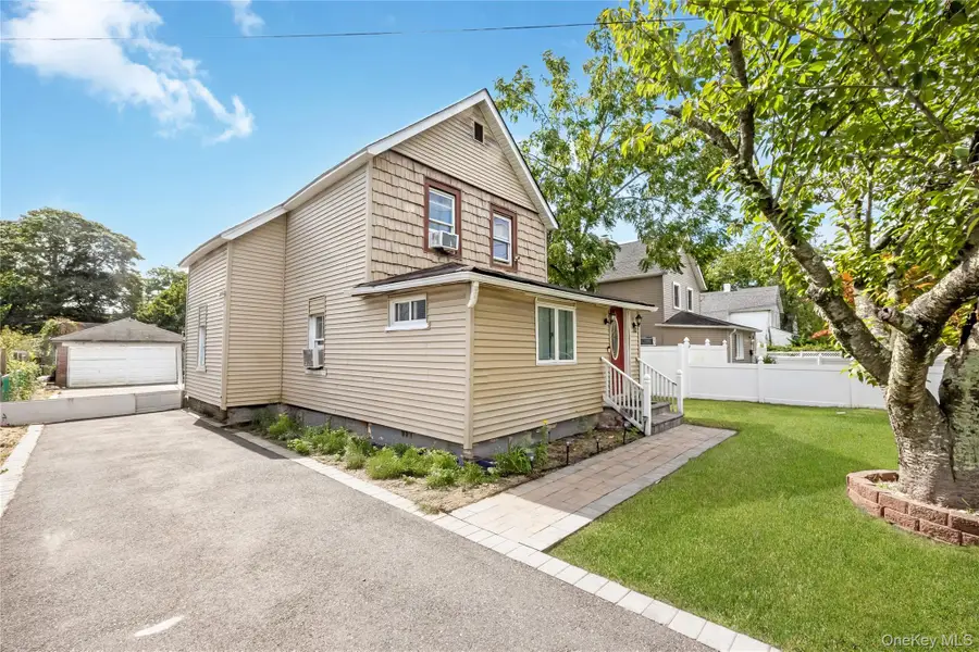 10 Brightside Avenue, Central Islip, NY 11722 - #2