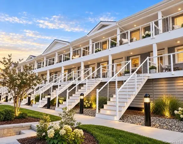 575 Dune Road #25, Westhampton, NY 11977