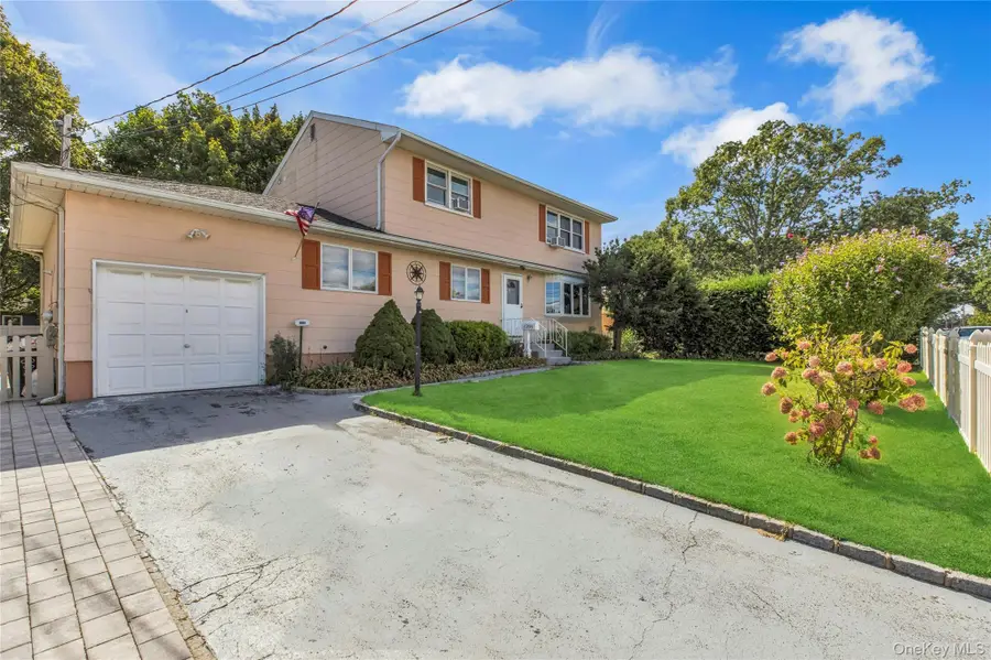 1208 America Avenue, West Babylon, NY 11704 - #3