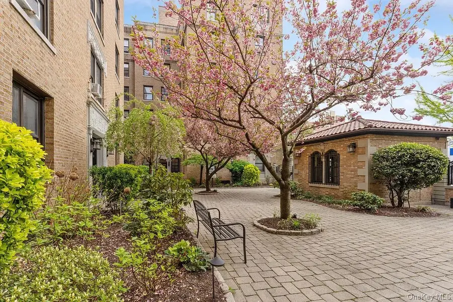 148-09 Northern Boulevard #3K, Flushing, NY 11355 - #2